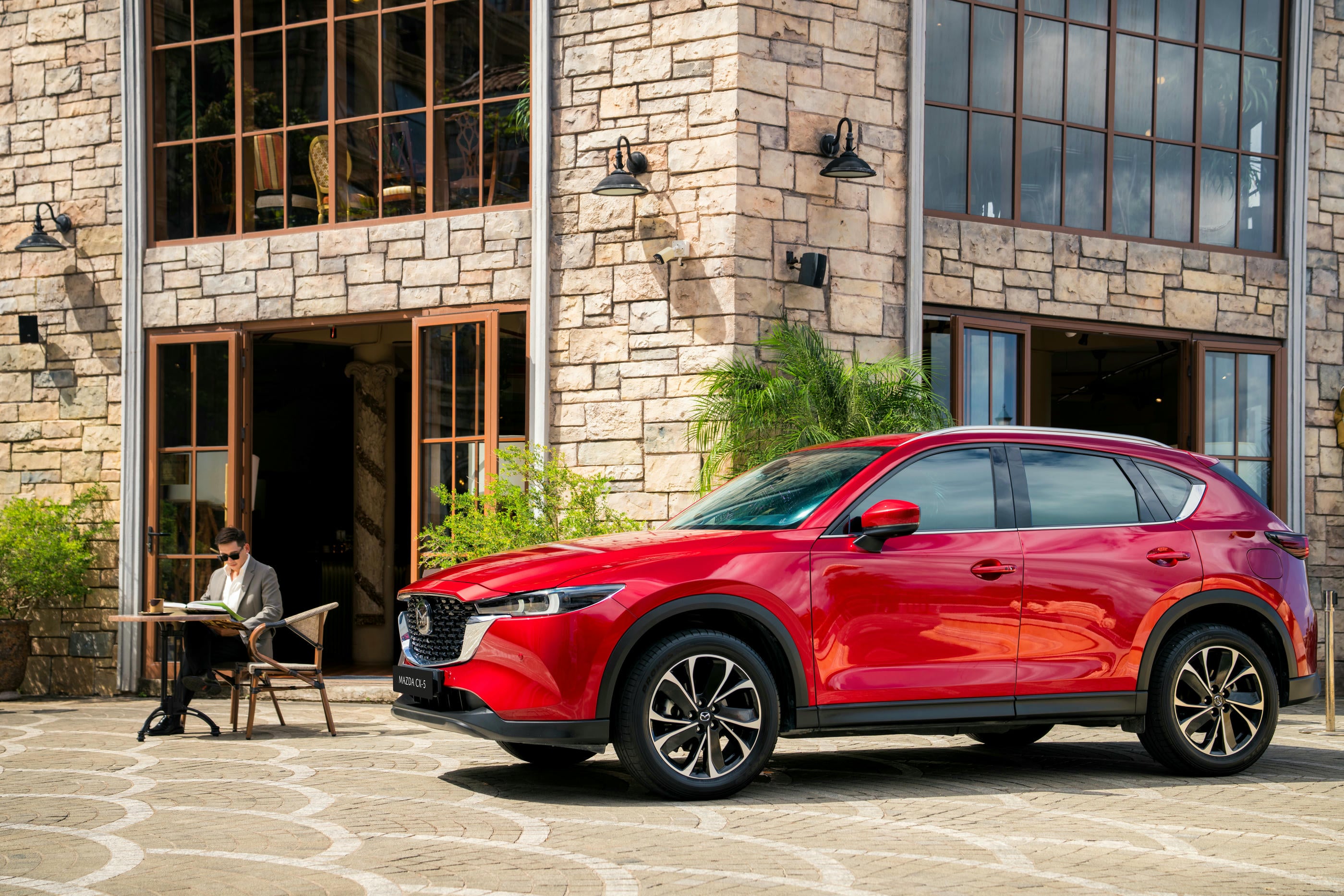 3nhieu-chuong-trinh-uu-dai-danh-cho-cac-dong-xe-mazda-trong-thang-52025.jpg
