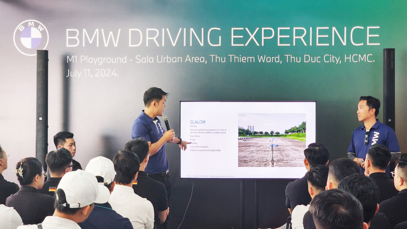 Nhiều điểm mới trong chương trình đào tạo trải nghiệm lái thử sa hình BMW và MINI